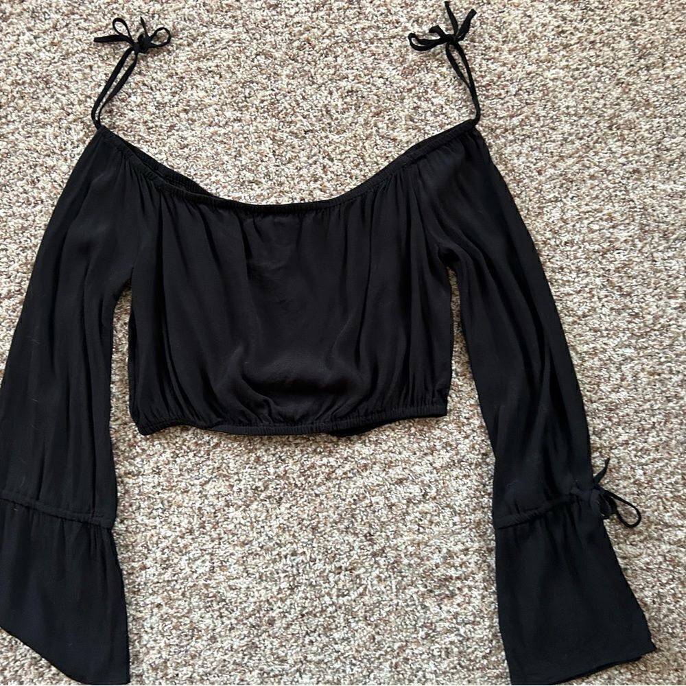 Tobi Women’s Black Off The Shoulder with Tie Straps Cropped Long Sleeved Top Med - Picture 5 of 12